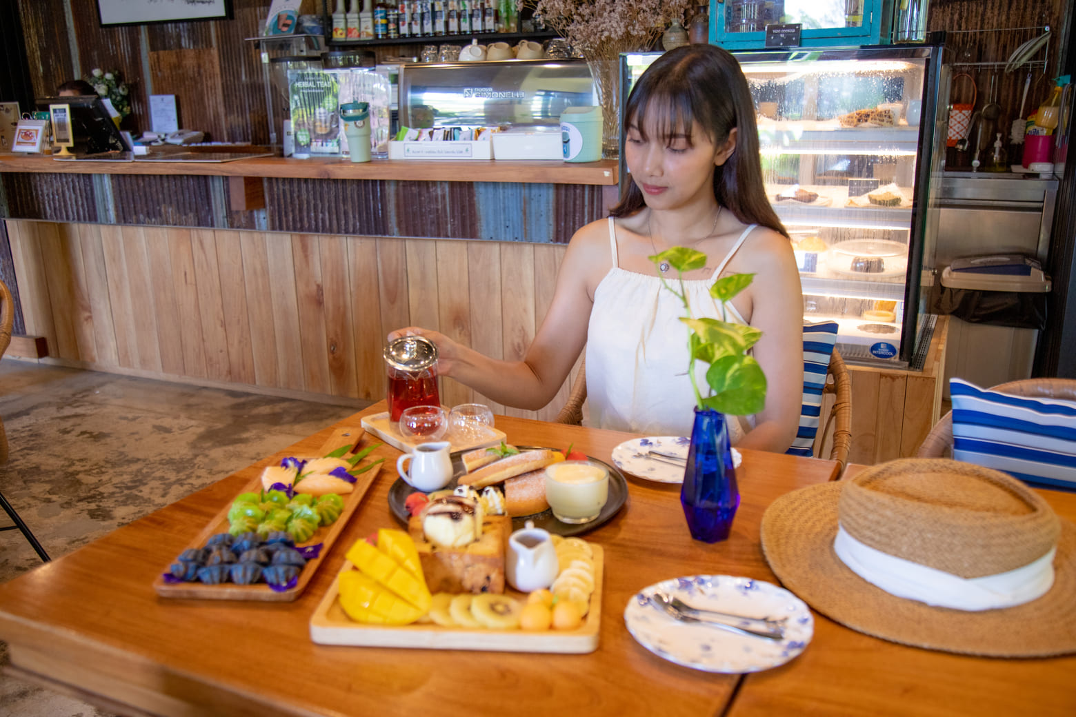 Dugong Cafe