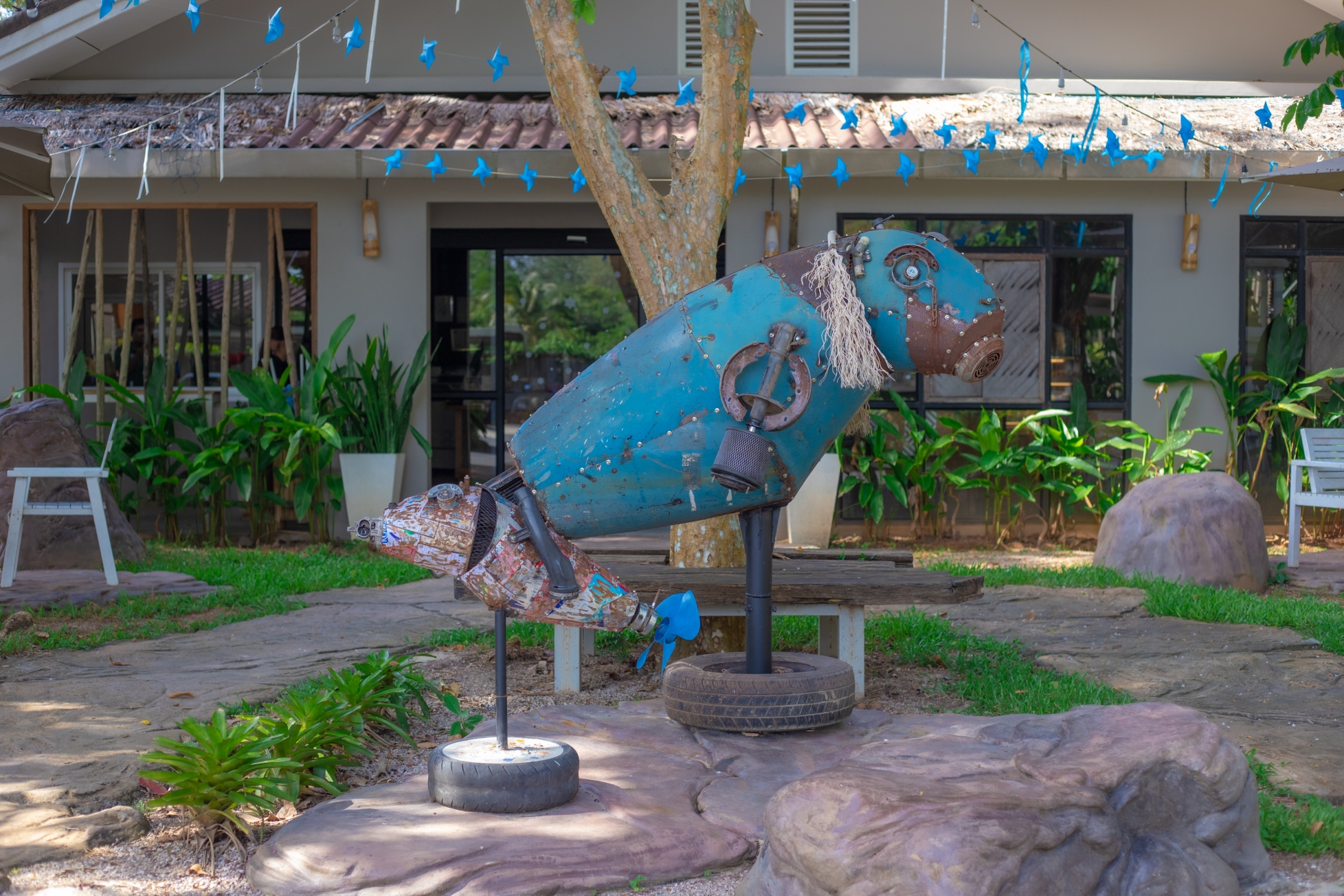 Dugong Café