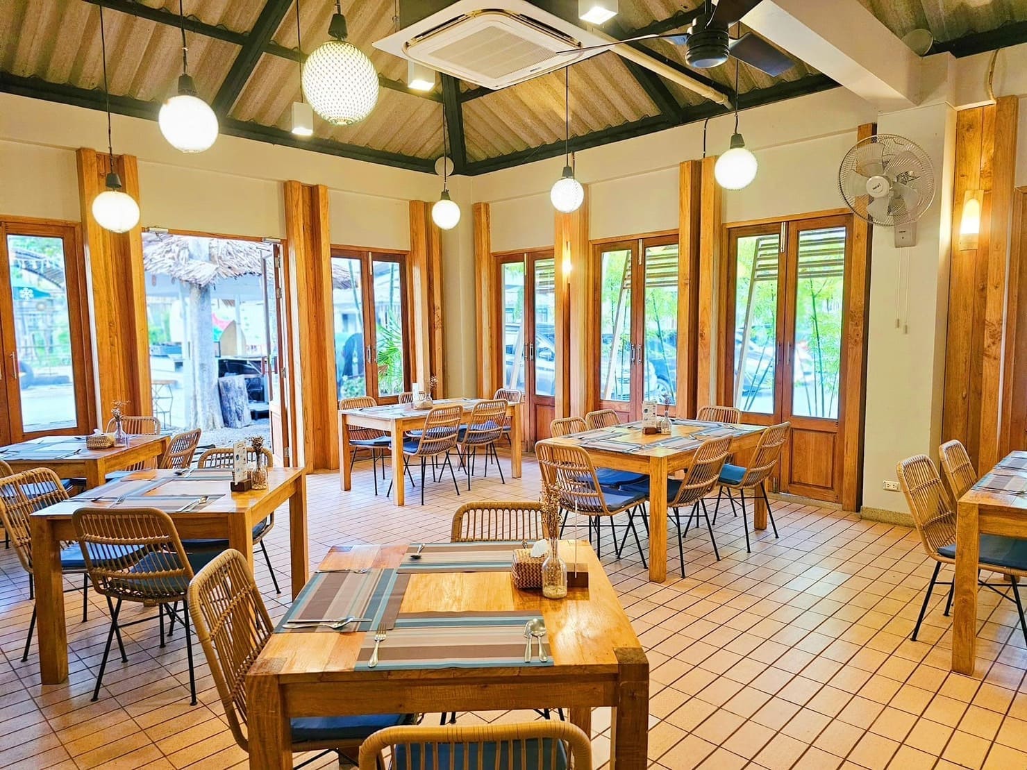 Dugong Resto